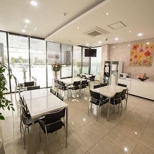 Reve Business Hotel Jeju